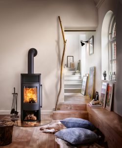 Skantherm-Kaminofen-Merano-2.0-Stahlmodell-Komfortgriff